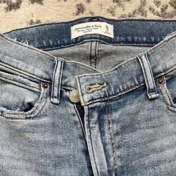 Abercrombie High Rise Super Skinny Jeans - Picture 10 of 16